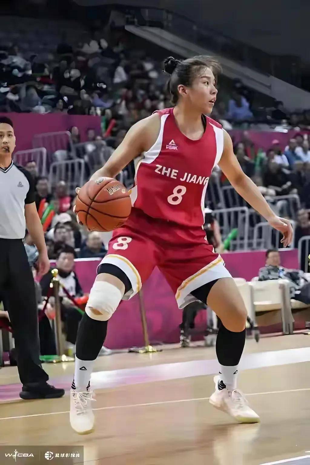 包含广东女篮不敌浙江，缺少建立优势的词条