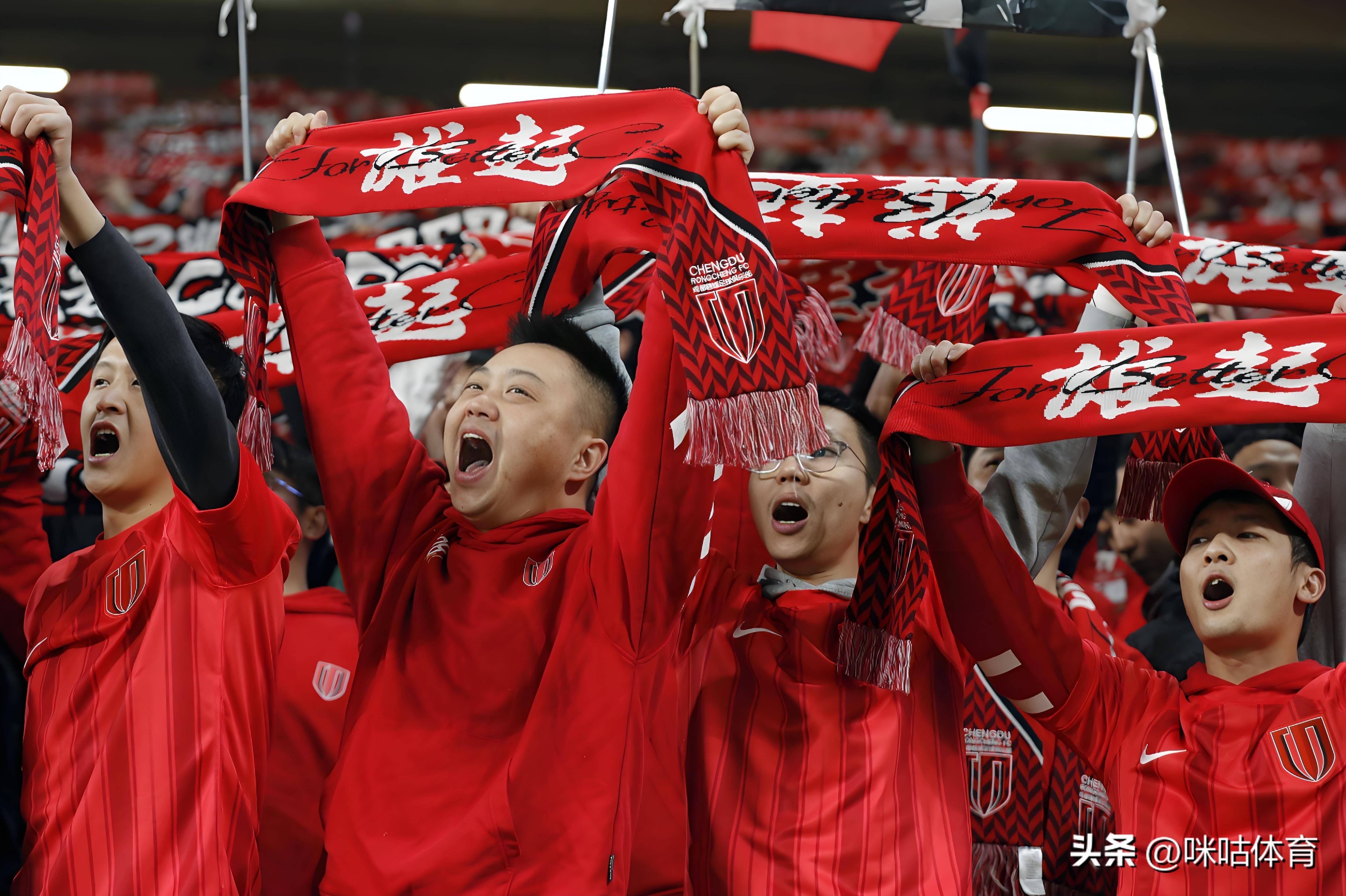 关于暴雨洗刷球场紧张气氛，亚洲联赛壮丽开启的信息
